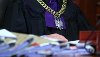 Roman B., by�y prezes Bumaru, us�ysza� prokuratorskie zarzuty. Usi�dzie na �awie oskar�onych