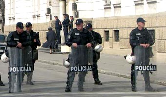 Serbowie z�apali 9 os�b podejrzanych o zbrodnie wojenne