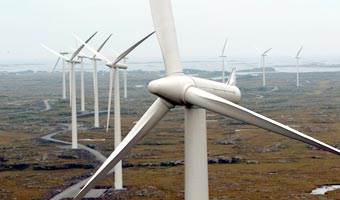 Energia z wiatru i s�o�ca - spos�b na wysokie rachunki?