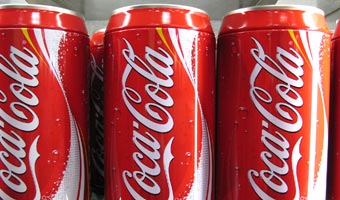 Coca-Cola zamierza zwolni� 160 os�b