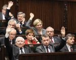  Sejm przyj�� nowelizacj� ustawy refundacyjnej