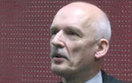 Korwin-Mikke twierdzi, �e si� liczy. Jego partia nie wystartuje w ca�ej Polsce