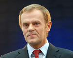  Tusk: Kaczy�ski musi odej�� jak najpr�dzej