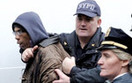 Nowa fala protest�w oburzonych w USA, starcia z policj�