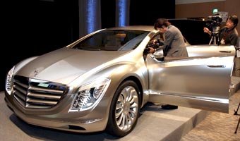 Daimler otwiera bank w Rosji