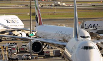 Bomby w samolotach do USA. Lot Emirates eskortowa�y my�liwce