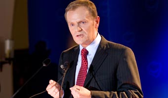 Tusk- Kaczy�ski: PiS nie chce si� spieszy� z euro
