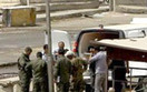Zdesperowani rekruci po uprz�tni�ciu cia� wr�cili do kolejki