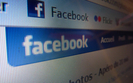 Facebook czyta SMS-y? 