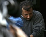 Wiadomo�ci: Kapitan Schettino zostanie w areszcie domowym