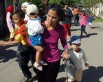 Trz�sienie ziemi we wschodniej Indonezji  