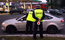 Emerytowani policjanci drog�wki podpowiedz� co zrobi� po wypadku