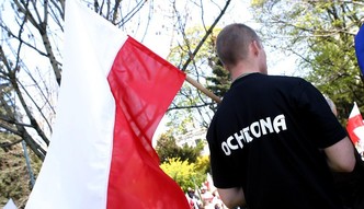 12 z�otych za godzin�. Instytucje publiczne p�ac� po�ow� tego