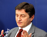  Klub PiS nie wybra� nowych w�adz
