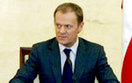Tusk ugi�� si� pod naciskiem internaut�w 