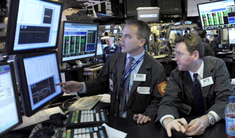 Goldman Sachs oskar�ony, Wall Street mocno w d�