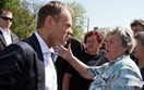 Tusk t�umaczy� si� przed powodzianami