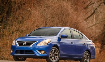 Odświeżony Nissan Versa zadebiutuje w Nowym Jorku