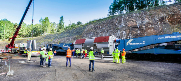 Transport stojanu do elektrowni Turów.