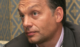 Węgierski forint znalazł się nad przepaścią