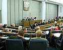 PiS stawia na gwiazdy i pewniak�w