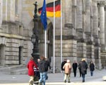  Niemcy maj� pomys�y dla Grecji. Chc� instytucji decyduj�cej za Ateny