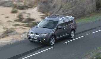Outlander zdobywa Top safety pick