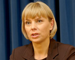 Gospodarka: Bieńkowska zapewnia: Inwestycje unijne nie ucierpią