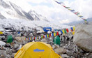 82-latek zmar� wchodz�c na Mount Everest
