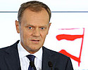 Tusk o obsesji liderów PiS: Znam trochę ich oczy / fot: PAP/Radek Pietruszka Tusk o obsesji liderów PiS: Znam trochę ich oczy