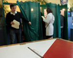  Wybory pog��bi�y upartyjnienie Senatu