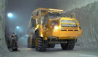 Oto najnowsza rekomendacja dla KGHM. Analitycy zalecaj�...