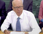 Rupert Murdoch pociesza za�og� News Corp.