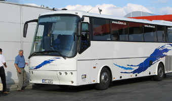 Pekaes sprzeda� 92 proc. udzia��w sp�ki-c�rki