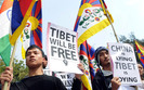 Chiny: Tybeta�scy mnisi protestuj� przeciwko re�imowi