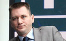 Farfa� zostaje. Co najmniej jeszcze tydzie�