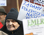 Znikaj�cy Polacy - tylko reformy nas uratuj�