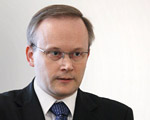 Partie popar�y kandydata na szefa IPN