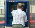  Jak Polacy korzystaj� z kart bankowych