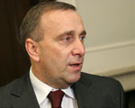Schetyna chce wybra� ustawy z priorytetem