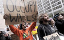 Sprz�taj�c park spacyfikuj� gniewnych z Wall Street?