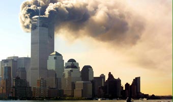 Siedem lat temu run�y wie�e WTC