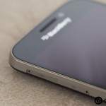 BlackBerry-Classic-Device-SIM-SD-Card-Slots