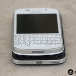 BlackBerry-Q10-BlackBerry-Classic-Devices-Stacked-Top