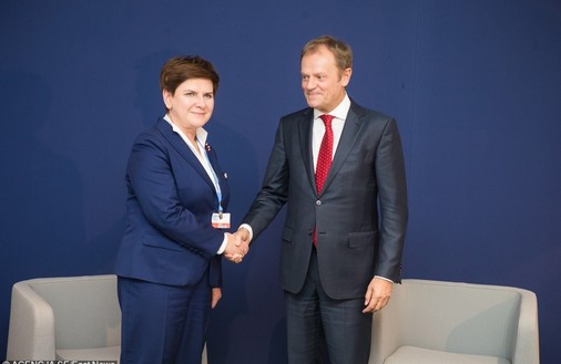 "Misiewicze" z PiS lepsi od "fachowców" z PO? Eksperci: po prostu nie przeszkadzają / fot: ANDRZEJ LANGE "Misiewicze" z PiS lepsi od "fachowców" z PO? Eksperci: po prostu nie przeszkadzają