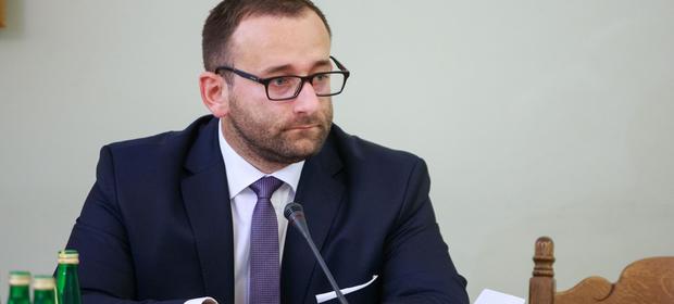 Przed komisją śledczą zeznawał b. dyrektor marketingu linii lotniczych Jet Air Ireneusz Dylczyk.